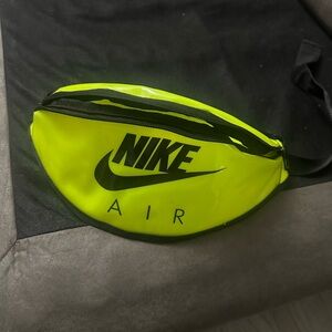 Nike Heritage Waist Pack Neon Green' limited edition